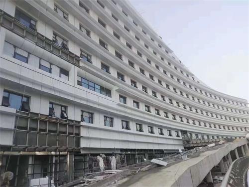 鋁板幕墻的優(yōu)勢(shì)